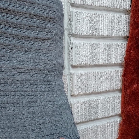 Tommy Hilfiger Sweater - Picture 6 of 8